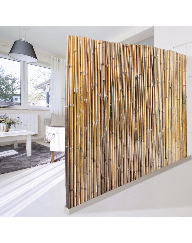 Sichtschutz aus Bambus in Naturlook als Trennwand im Zimmer